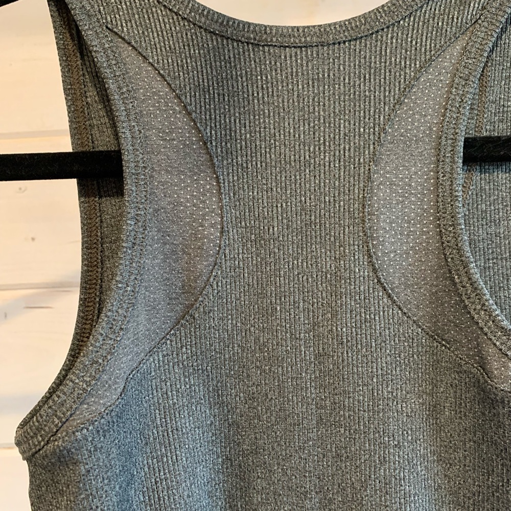 Under Armour | Grey Women’s Tech Victory Ribbed Racerback Tank - Picture 6 of 9